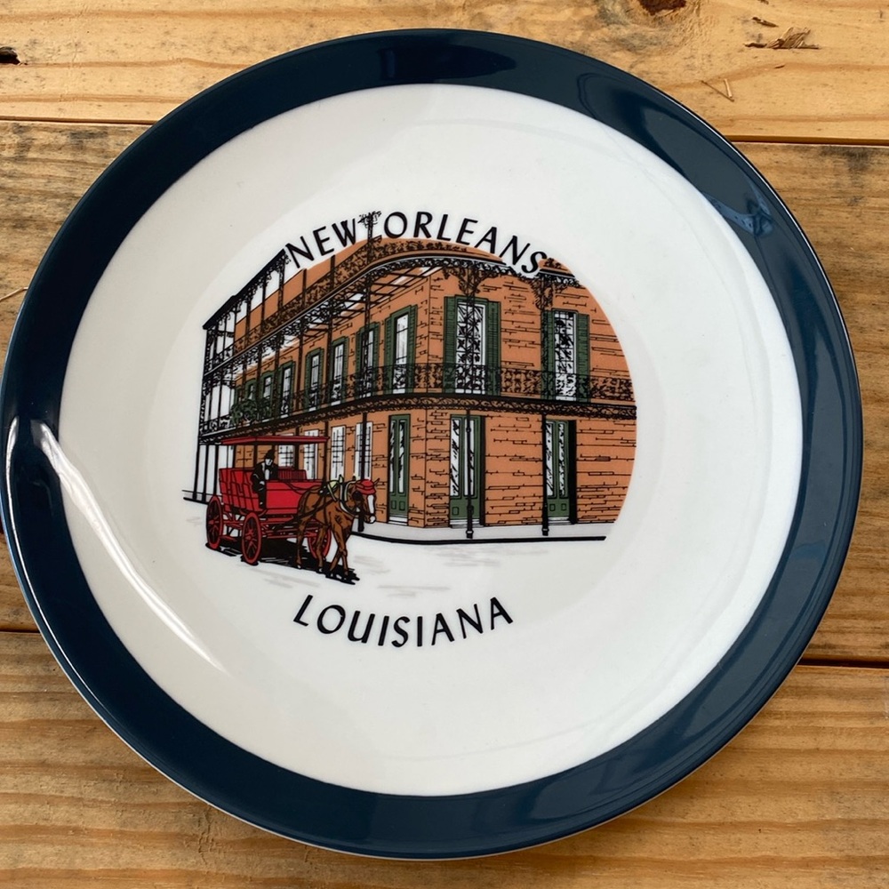 Plate New Orleans, Louisiana collectible plate 10 inches